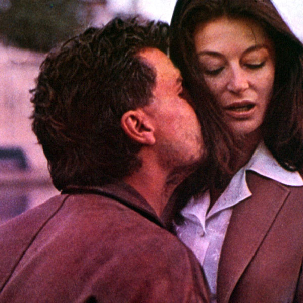 feature_salto_nel_vuoto